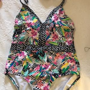 Lands End halter style one piece EUC